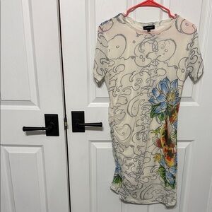 Ed Hardy Cream and Gray Graphic Top
